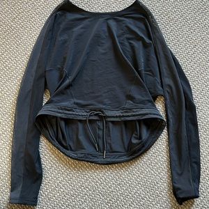 Long Sleeve Lululemon Shirt w mesh sleeves